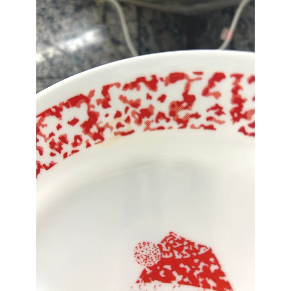 Corelle Sponge St. Nick Dinner Plates Red White Christmas Vitrelle Set of 2 USA - Picture 8 of 9
